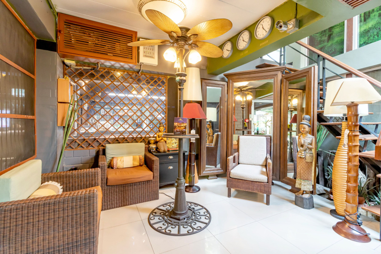 Others 5, The Palm Hotel, Phuttha Mon Thon