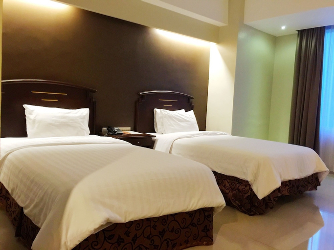 Bedroom 2, Nam Center Hotel, Central Jakarta