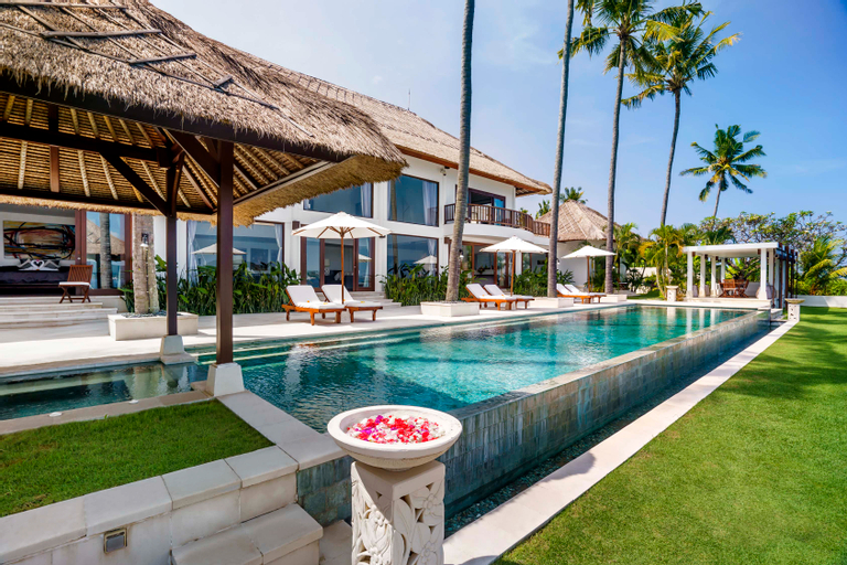 Villa Blanca by Alfred in Bali, Karangasem