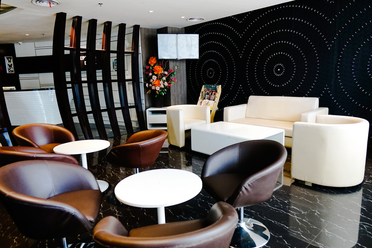 Public Area 5, Empress Hotel Makassar City Center By LIFE, Makassar