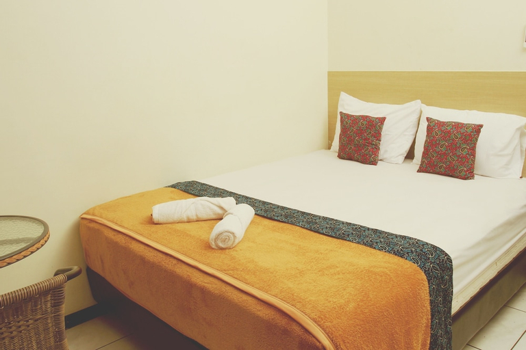 bedroom 13