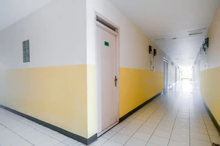 Public Area 5, Studio Room 4 at Emerald Hill Apartment by Eva Rooms, Karawang