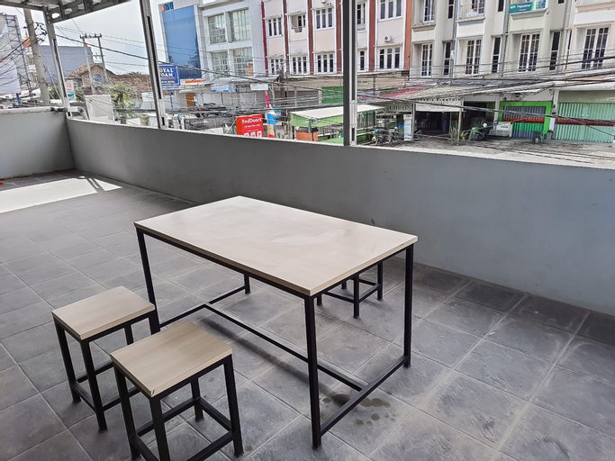 Food & Drinks, RedDoorz @ Jalan Pangeran Tirtayasa Lampung 2, Bandar Lampung
