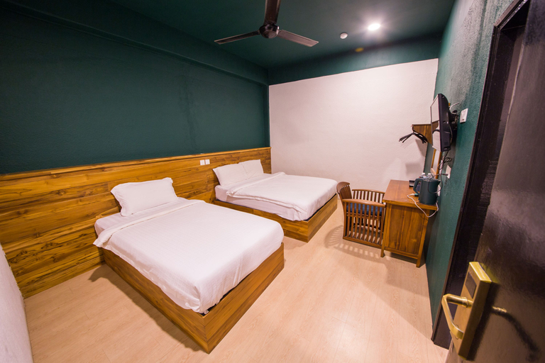 Bedroom 4, Room V @ Jalan Sultanah by SECOM, Batu Pahat