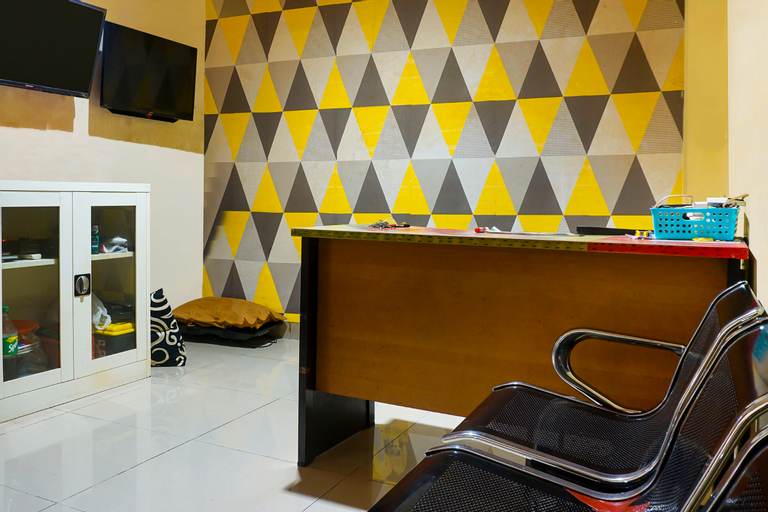 Public Area 3, OYO 91182 Kos'ta Homestay Makassar, Makassar