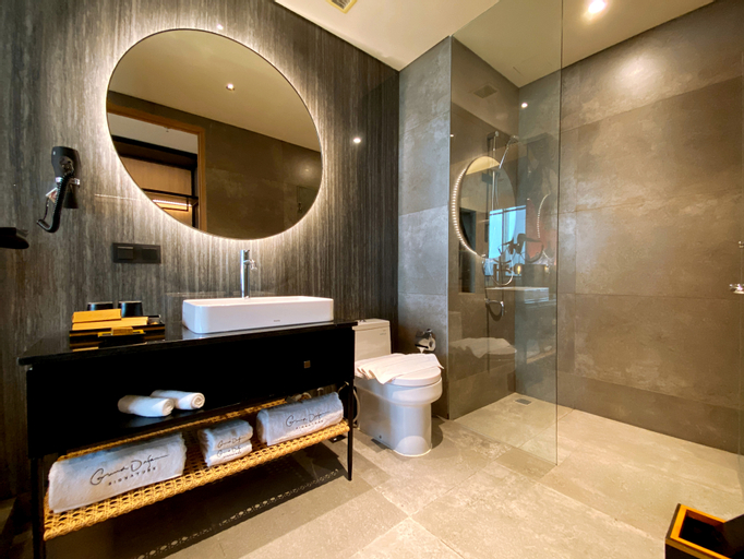 Bathroom 2