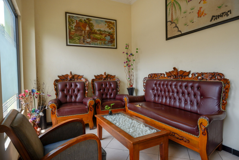 Public Area 3, RedDoorz @ Hotel Sartika Yogyakarta, Yogyakarta