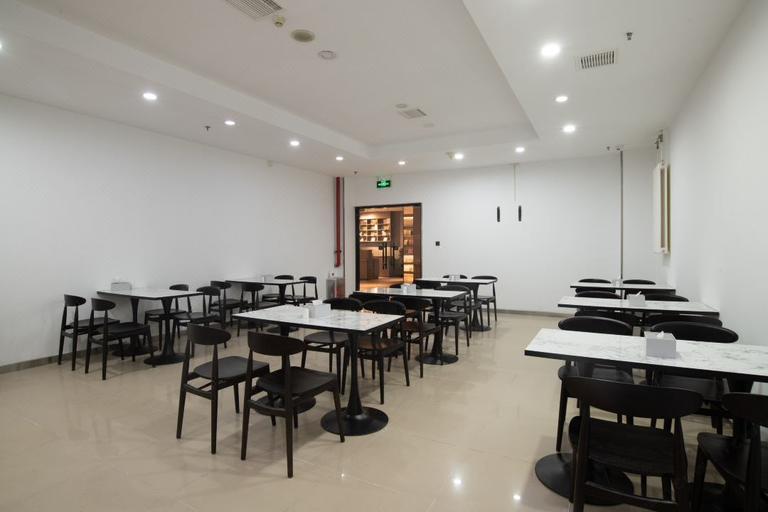 Food & Drinks 5, Hanting Hotel (Beijing Jiuxian Bridge, 798), Beijing