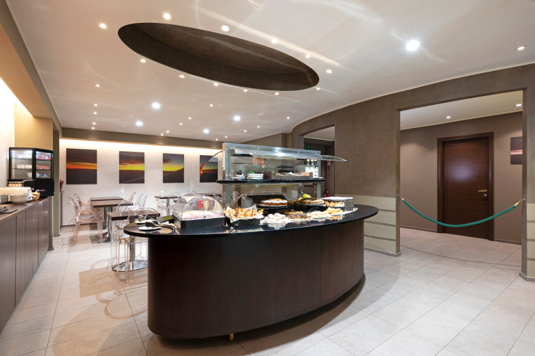 Food & Drinks 5, B&B Hotel Malpensa Lago Maggiore, Varese