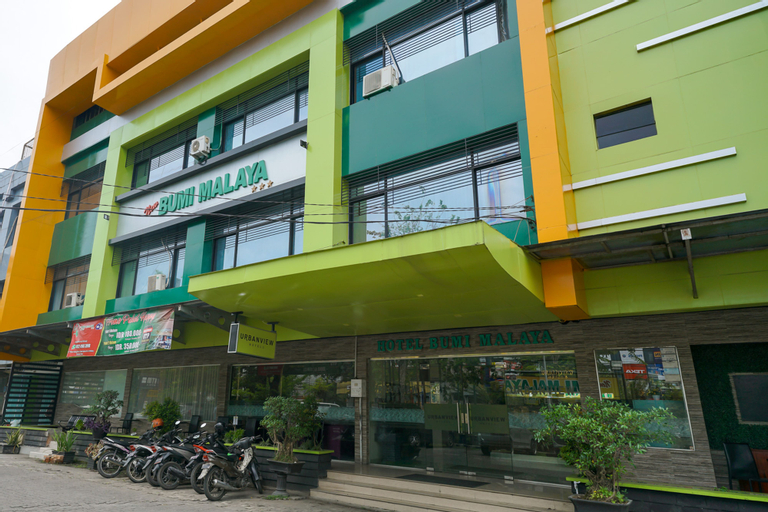 Urbanview Hotel Bumi Malaya, Medan