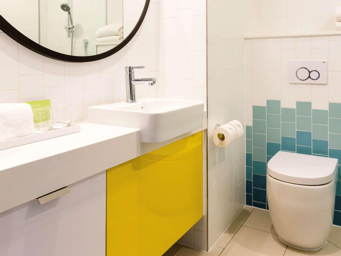 Bathroom 23