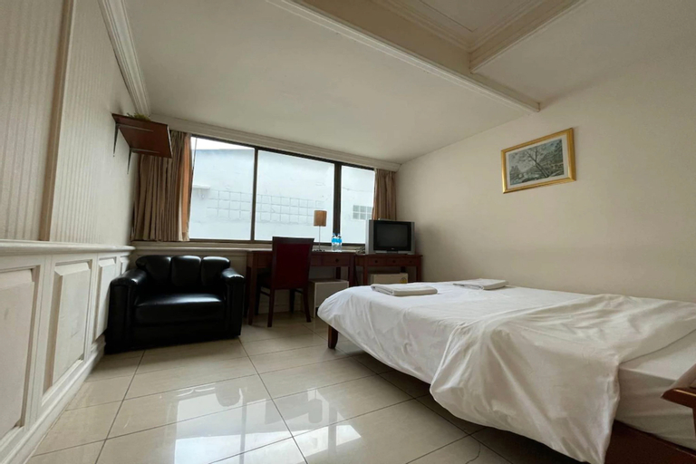 Bedroom 12