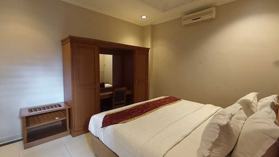 Bedroom 4, Enhaii Hotel, Bandung