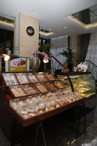 Food & Drinks 7
