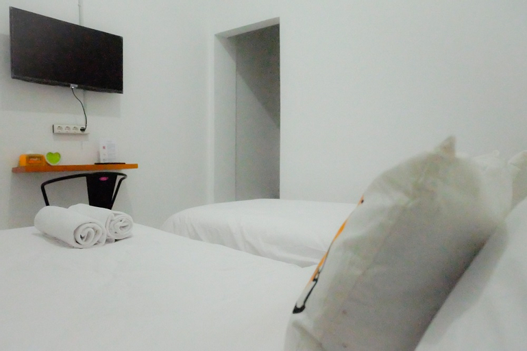 Bedroom 13