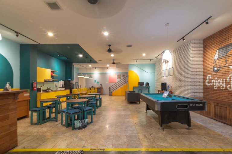 Dining Room 15