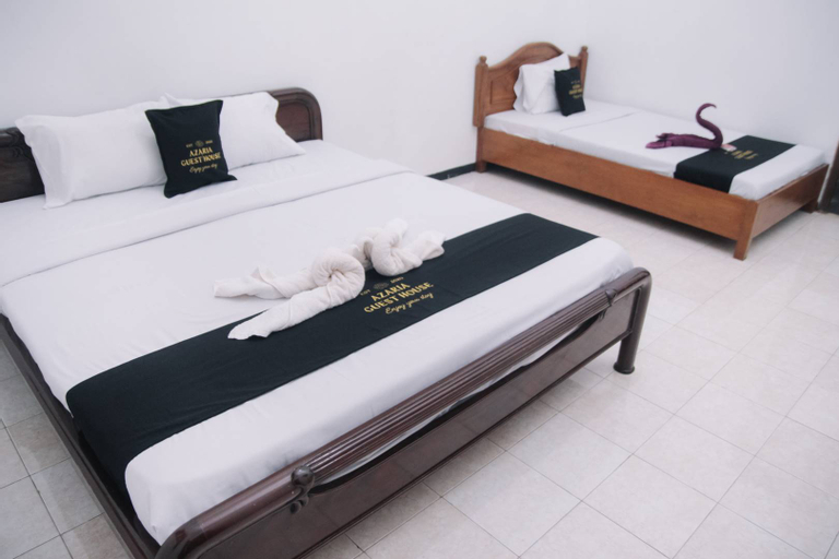 Azaria Syariah Guest House, Malang