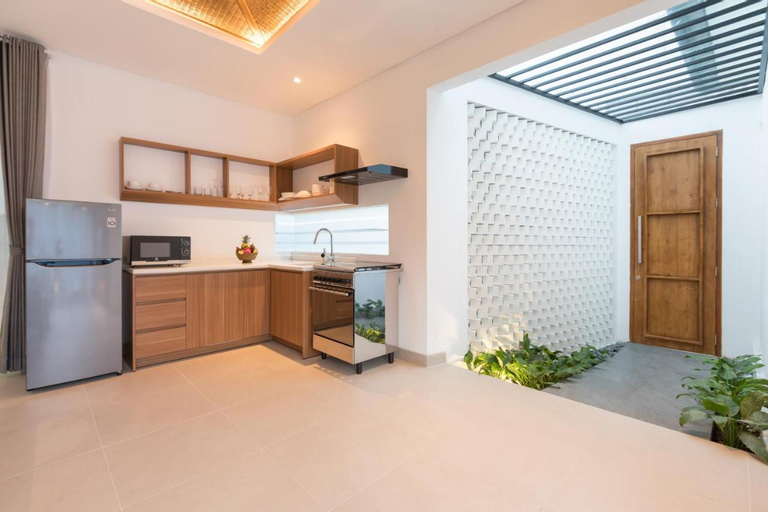 Dining Room 29