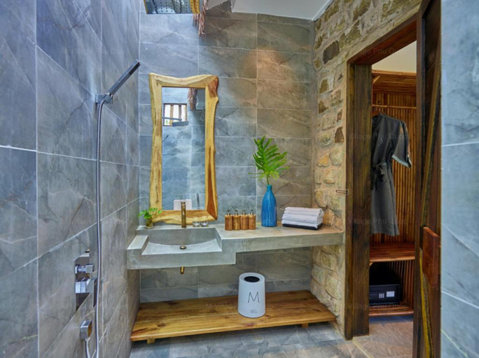 Bathroom 4, M Village Phu Quoc, Phú Quốc