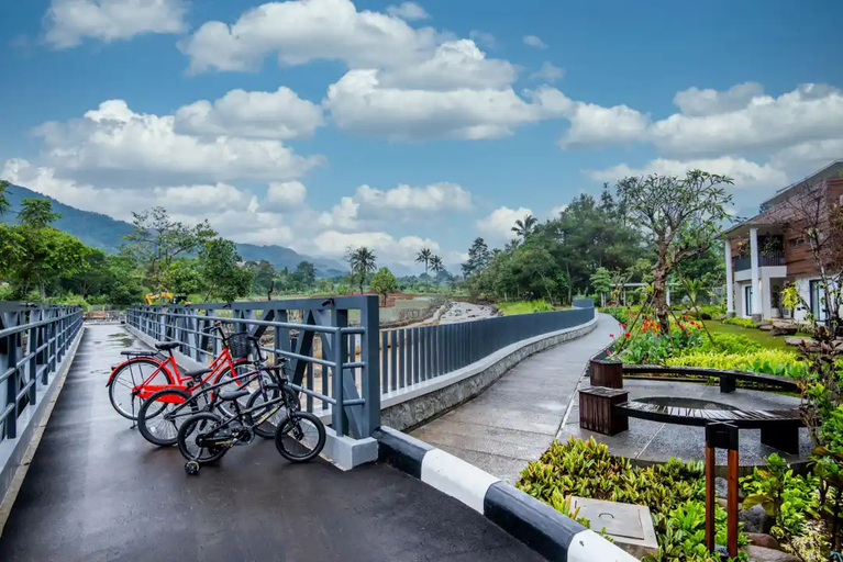 Teras Bhumi Puncak - Others