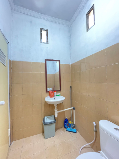 Bedroom 5, Bougenville Homestay, North Minahasa