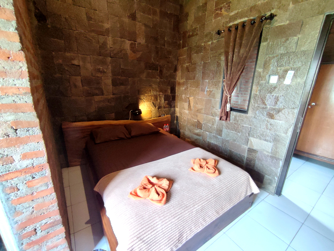 Bedroom 5, Bening Guest House Ambulu, Jember