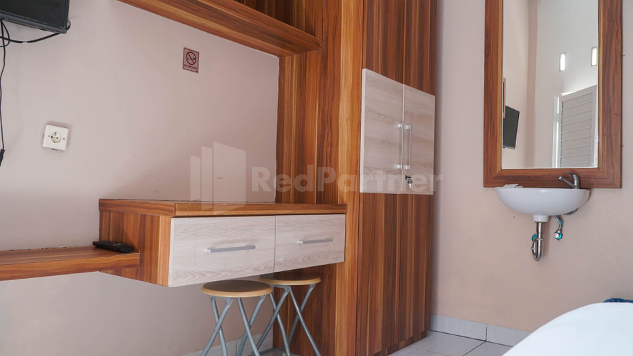 Bedroom 2, MY ARM Home & Stay RedPartner, Medan