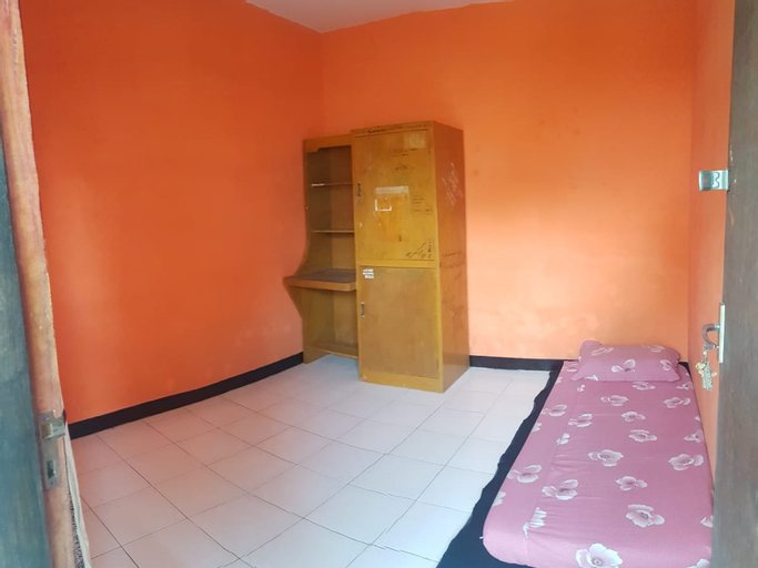 Bumba Kost, Malang