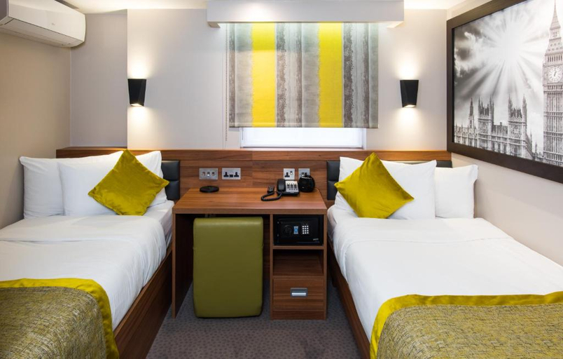 Bedroom 4, London Court Hotel, London