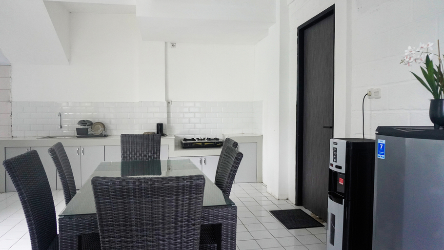 Dining Room 13