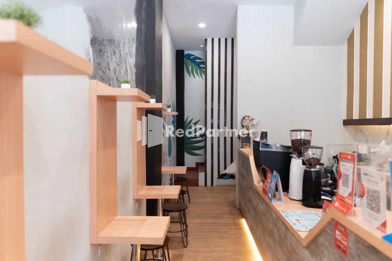 Food & Drinks 5, Capsule Inn Antasari Mitra RedDoorz, Bandar Lampung