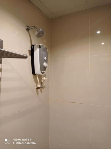 Bathroom 11