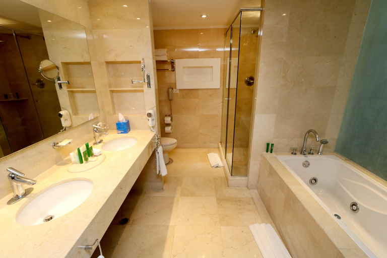 Bathroom 5, El Panama by Faranda Grand Radisson Individuals, Panamá