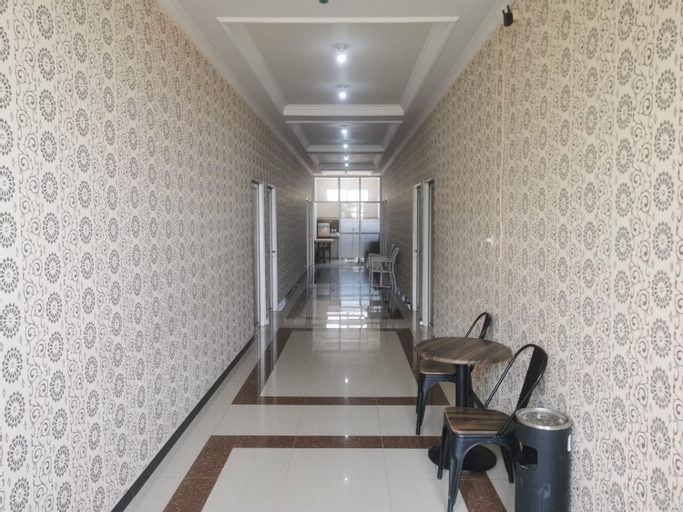 Public Area 5, Comfortable Room at Sulawersi Street by Anna, Samarinda