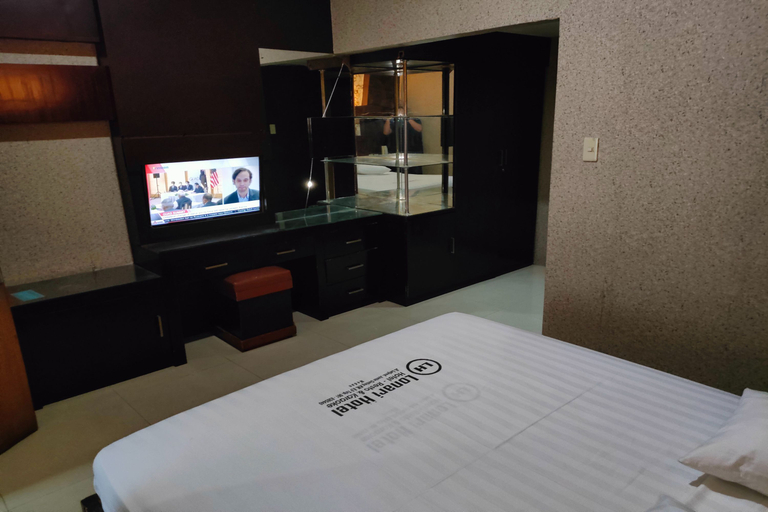 Bedroom 3, Lonari Hotel, Medan