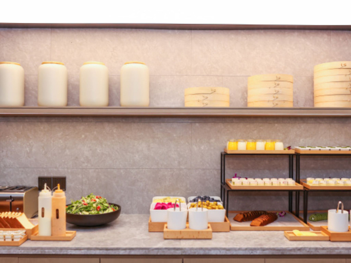 Food & Drinks 5, Ji Hotel (The Bund, Shanghai Middle Shandong Rd), Shanghai