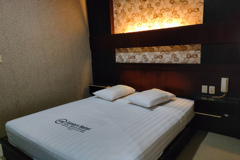 Bedroom 3, Lonari Hotel, Medan