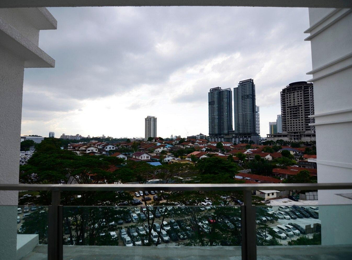 Others 5, Comfy 2BR TriTower Suite Near JB CIQ, JBCC & Capri, Johor Bahru