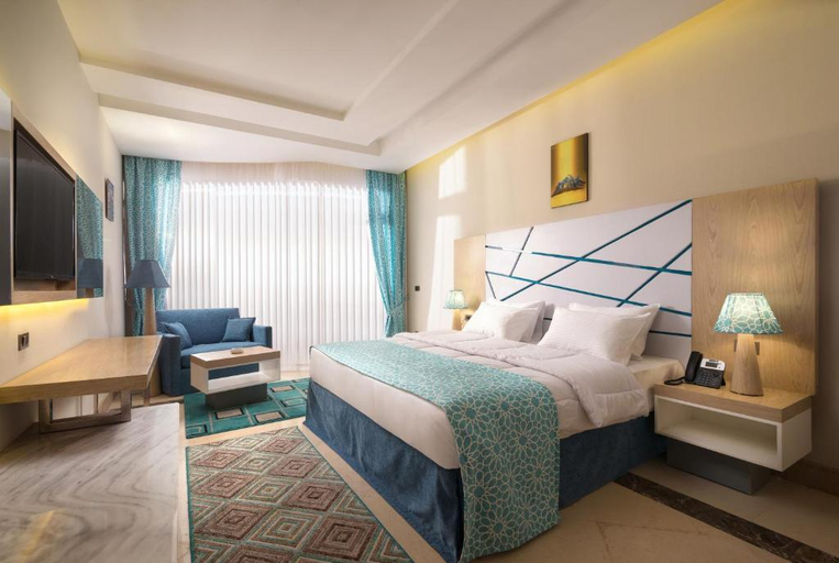 Bedroom 3, GRAVITY Hotel & Aqua Park Sahl Hasheesh, Safaja