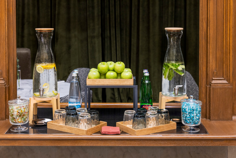 Food & Drinks 5, NH Collection Prague Carlo IV, Praha 1