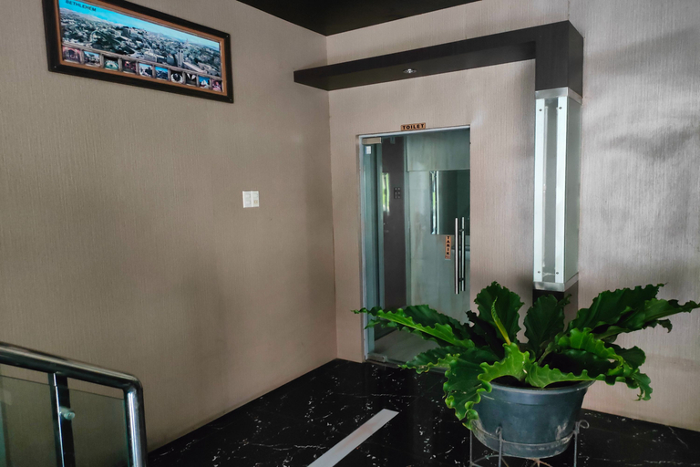 Public Area 2, Lonari Hotel, Medan