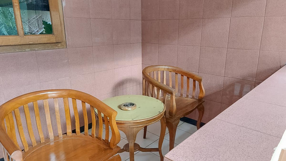 Others 5, Hotel Shinta 1 near Stasiun Kertosono Mitra RedDoorz, Nganjuk