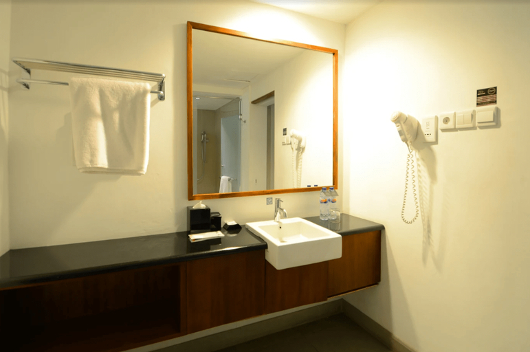 Bedroom 2, Hotel Neo+ Green Savana Sentul City by ASTON, Bogor