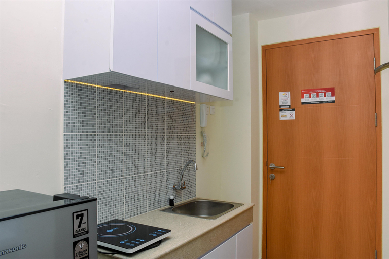Others 3, Elegant and Nice Studio at Evenciio Margonda Apartment By Travelio, Depok