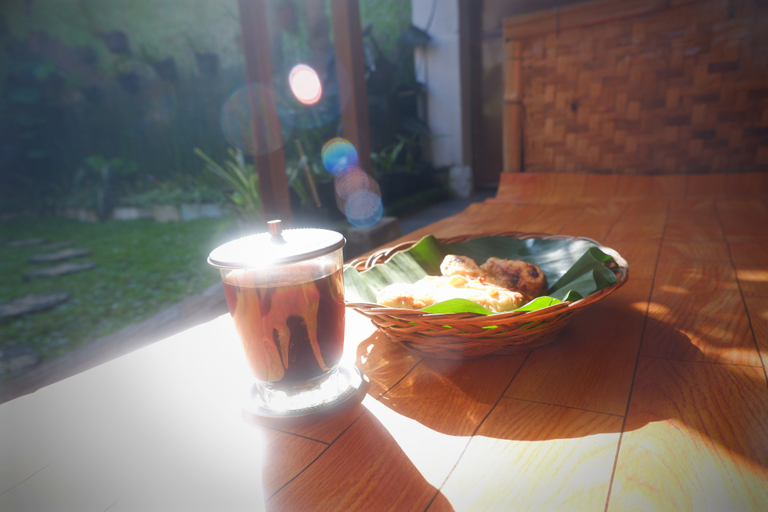 Food & Drinks 5, Villa Daun Sirih, Bandung