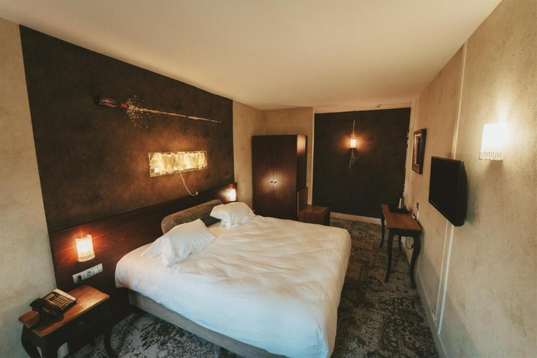 Bedroom 6