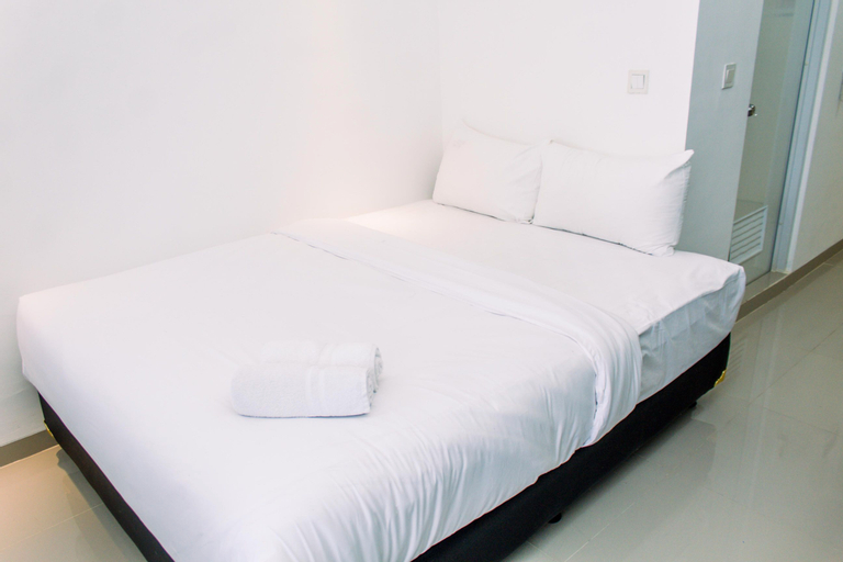 Cozy and Fancy Studio Apartment at M-Town Residence By Travelio, Tangerang