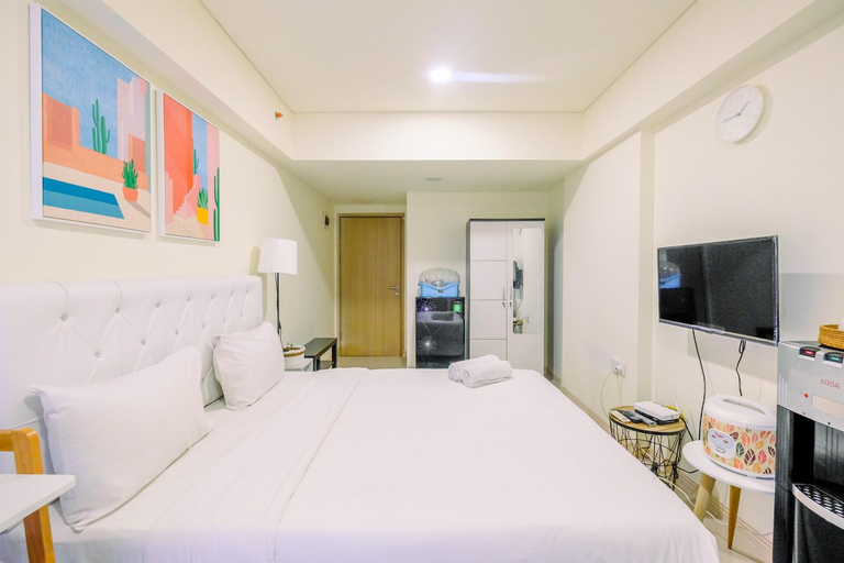Bedroom 2, Simply and Homey Studio Meikarta Apartment By Travelio, Cikarang