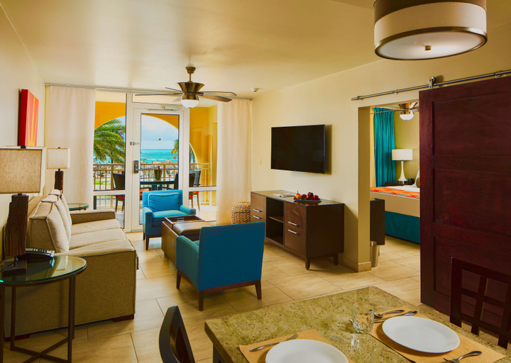 Bedroom, La Cabana Beach Resort and Casino