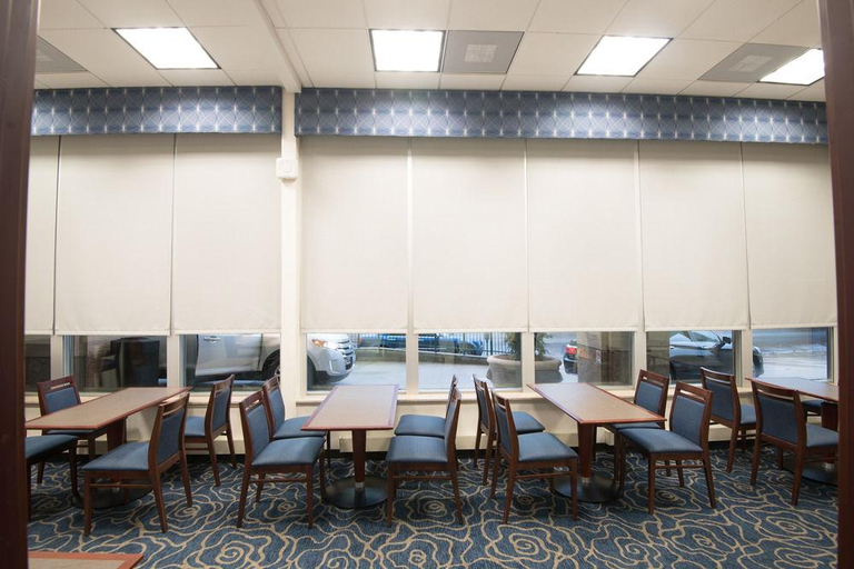 Food & Drinks 5, DoubleTree by Hilton St. Louis Forest Park, Saint Louis